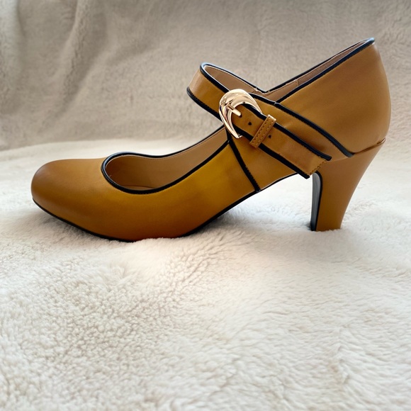 Women’s Fashion Shoes Size 10 NWT - Picture 6 of 10